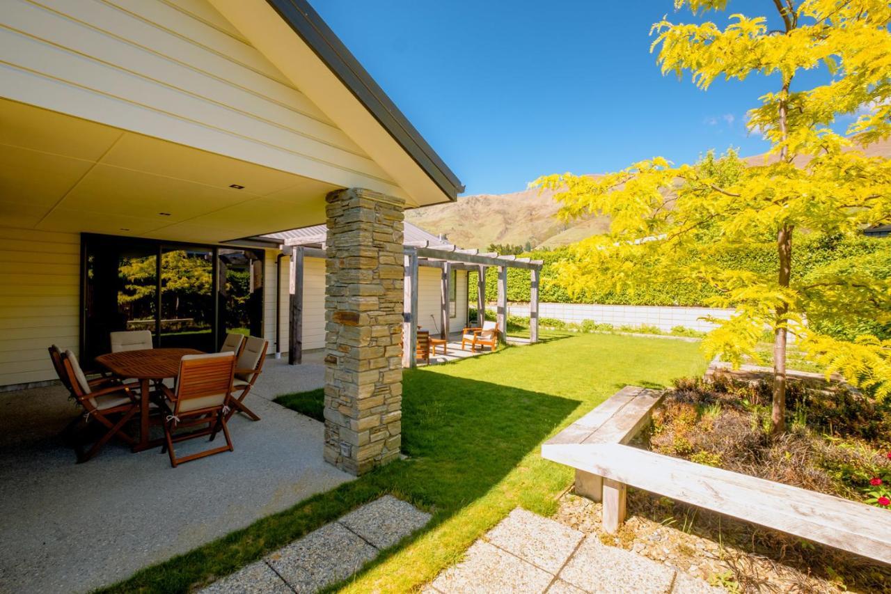 Roys Bay Lodge - Wanaka Holiday Home Eksteriør billede
